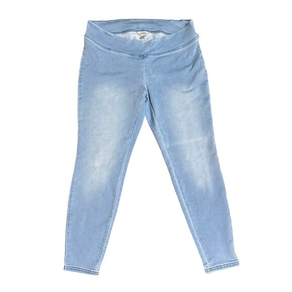 Destination Maternity Ultra Light Wash Under Belly Fit Jeggings - Size Large - Picture 1 of 5